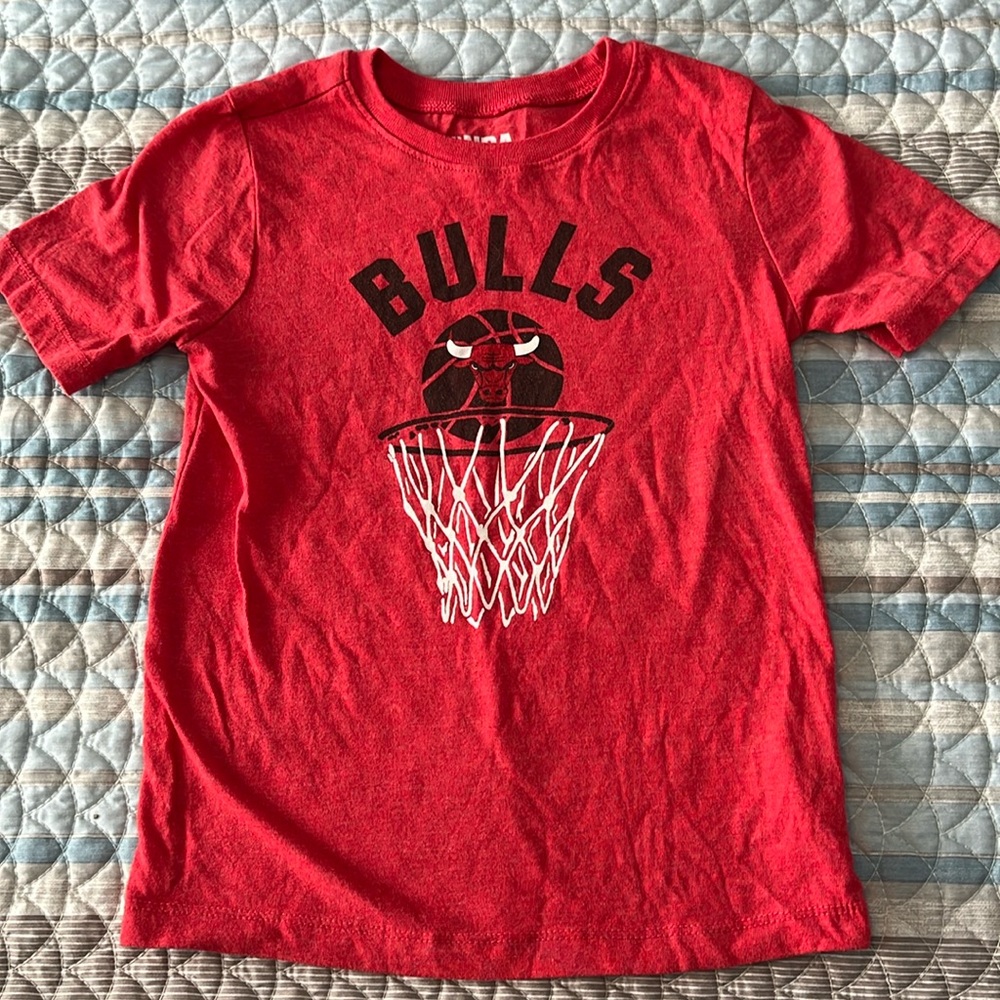 Chicago Bulls Toddler Graphic Tee.